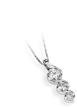 pd2410.57-diamond-pendant